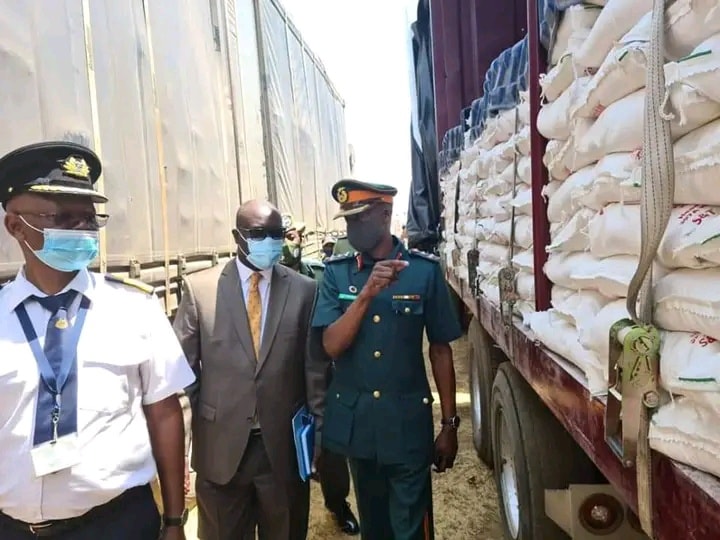 SOLDIERS IN MEALIE MEAL SMUGGLING EXPOSÉ  